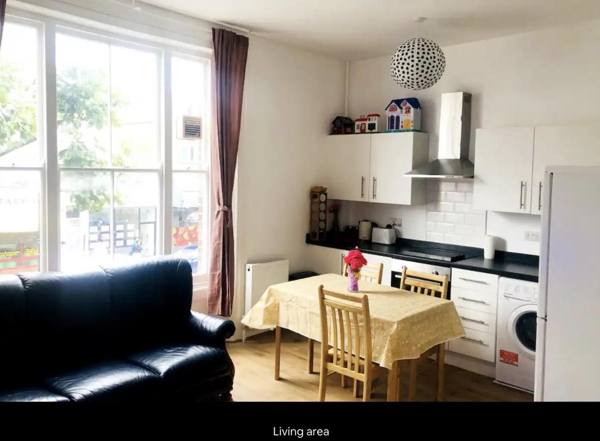 Lovely Flat In Apartment London